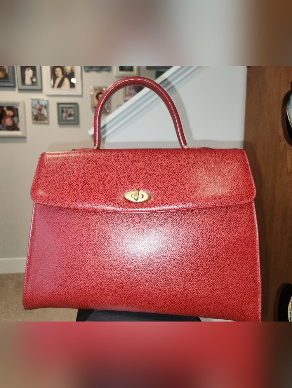 Rare Color! Pristine Vintage Coach #4414 Copley top handle in Red. Italy 90's.